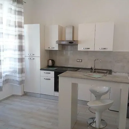 Studio Vesna - City Center Apartmán *